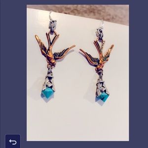 Lucky Brand Swallow turquoise earrings